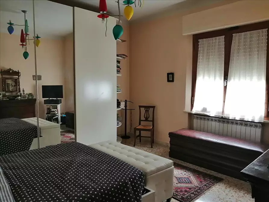 Immagine 10 di Appartamento in vendita  a Siena