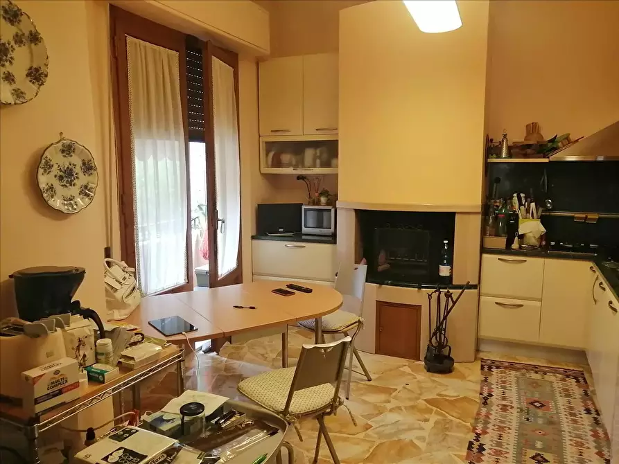 Immagine 5 di Appartamento in vendita  a Siena