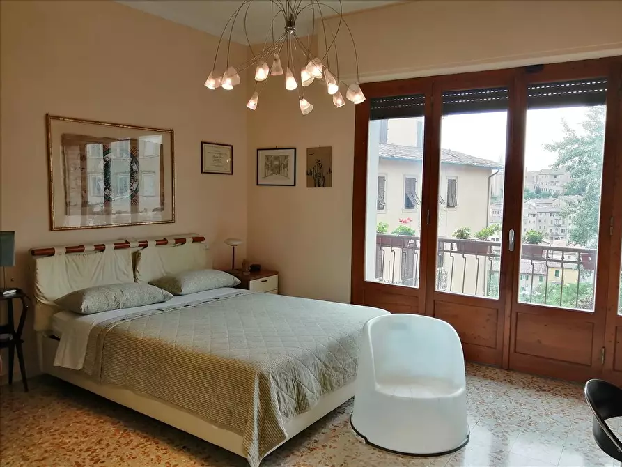Immagine 6 di Appartamento in vendita  a Siena