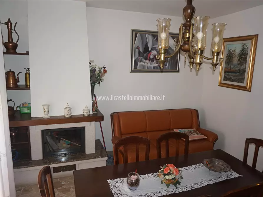 Immagine 7 di Appartamento in vendita  in viale Europa, 53 a Sarteano