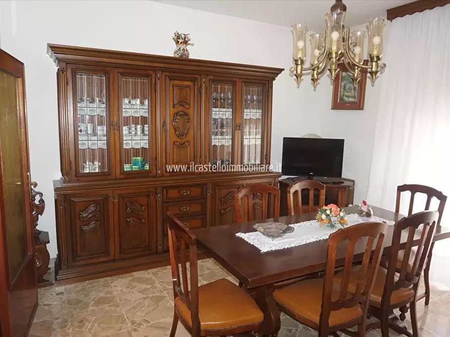 Immagine 2 di Appartamento in vendita  in viale Europa, 53 a Sarteano