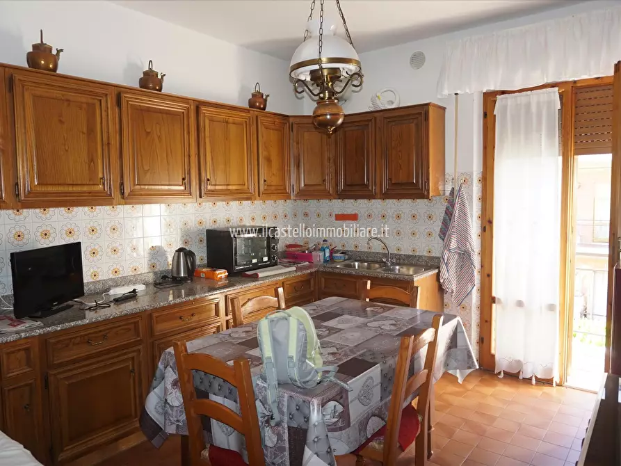 Immagine 4 di Appartamento in vendita  in viale Europa, 53 a Sarteano