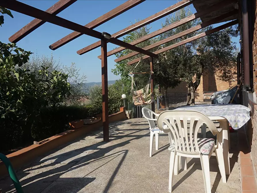 Immagine 2 di Villa in vendita  in piazza XX Settembre, 1 a Chiusi