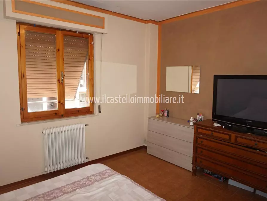 Immagine 8 di Appartamento in vendita  a Sinalunga