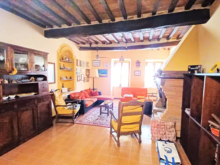 Immagine 2 di Appartamento in vendita  in Corso Garibaldi, 18 a Sarteano