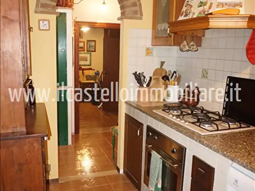 Immagine 5 di Appartamento in vendita  in Corso Garibaldi, 18 a Sarteano