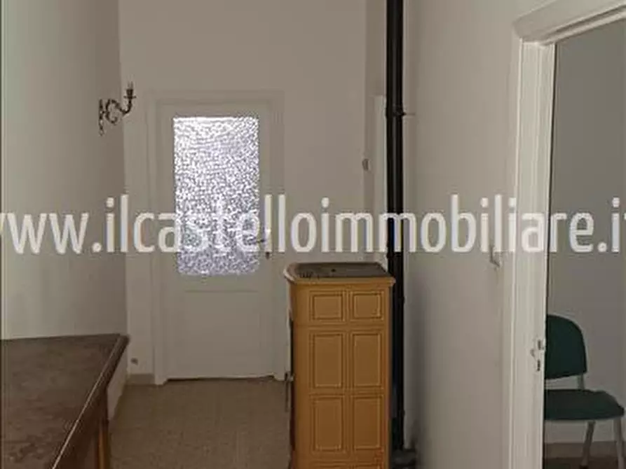 Immagine 7 di Appartamento in vendita  a Lucignano