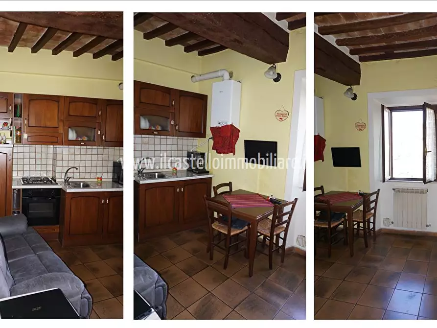 Immagine 8 di Appartamento in vendita  in Corso Garibaldi, 18 a Sarteano