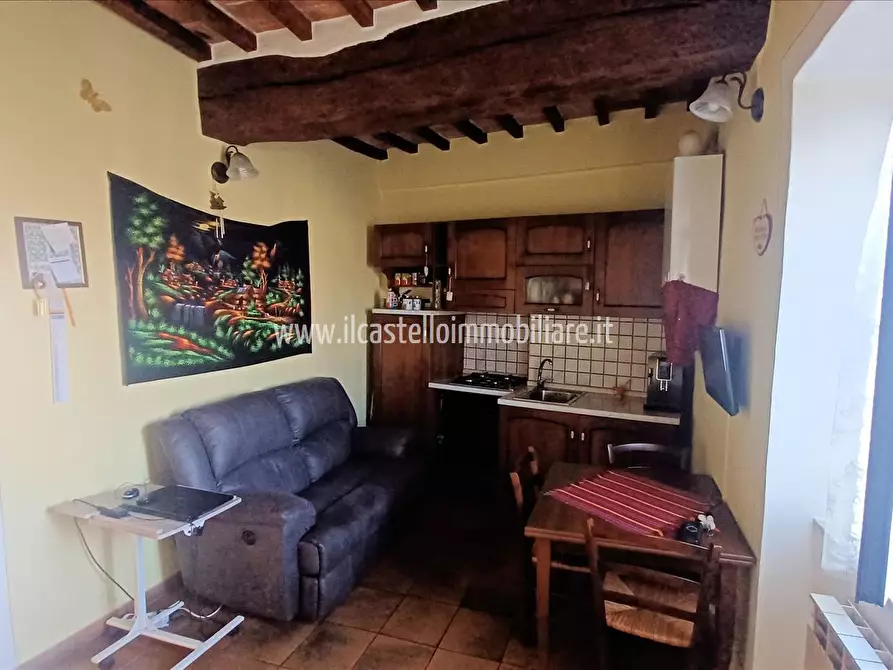 Immagine 3 di Appartamento in vendita  in Corso Garibaldi, 18 a Sarteano