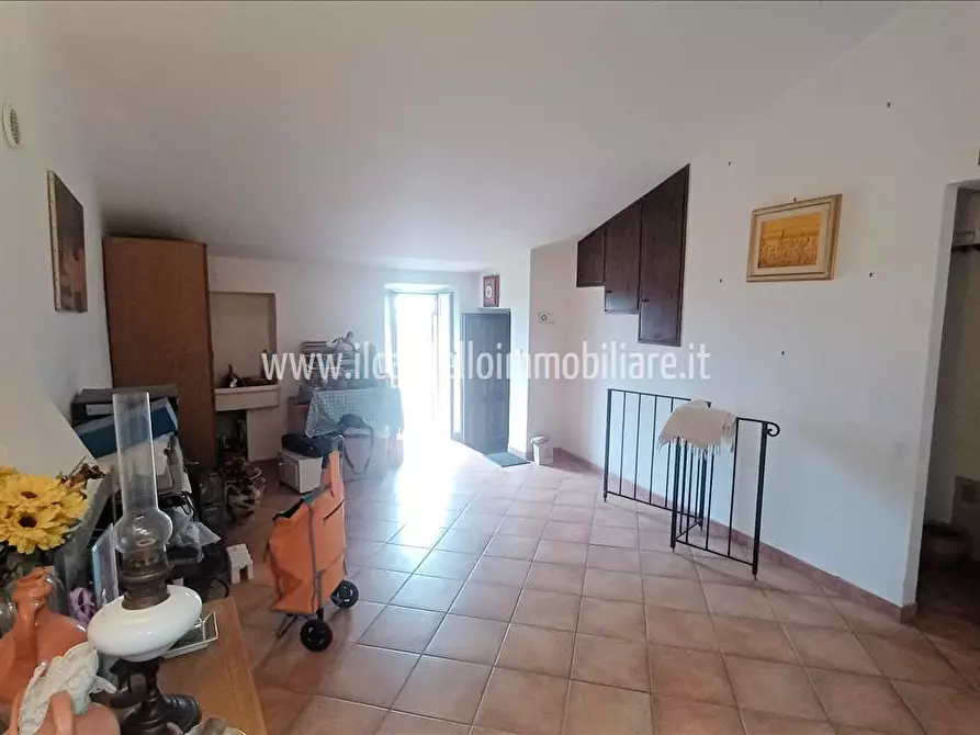 Immagine 5 di Appartamento in vendita  in Corso Giuseppe Garibaldi, 18 a Sarteano