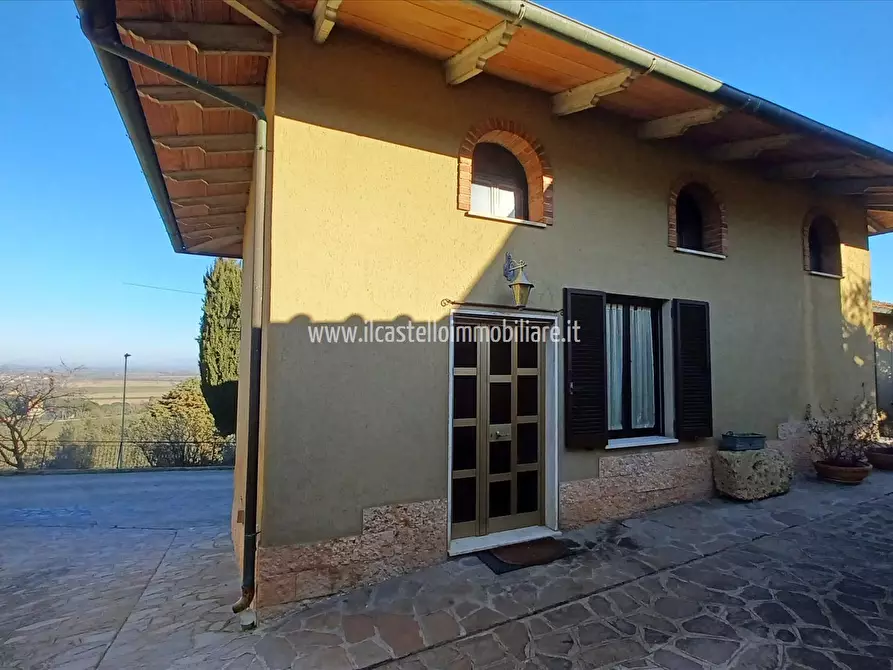 Immagine 2 di Azienda agricola in vendita  in Piazza XX Settembre, 1 a Chiusi