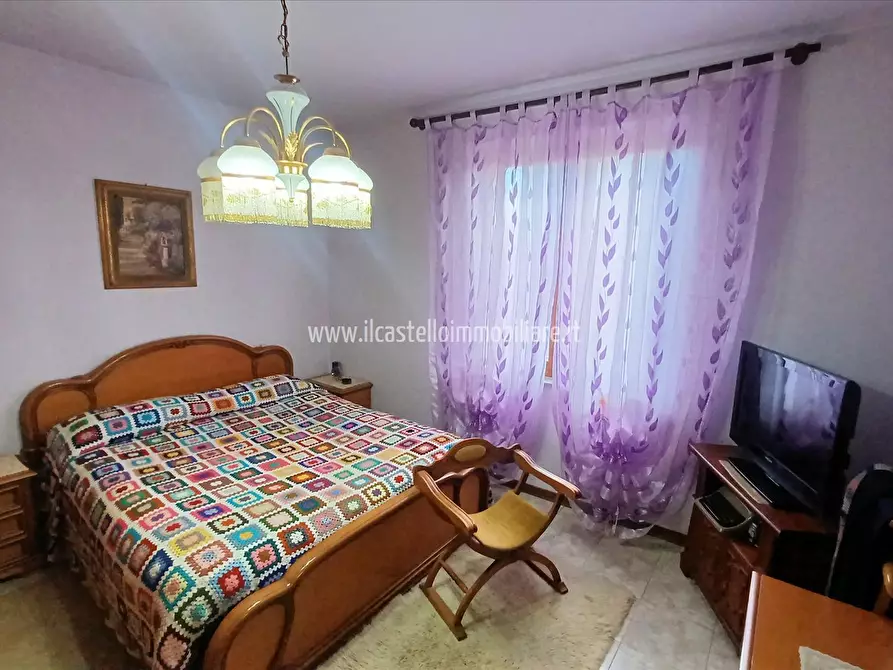 Immagine 5 di Appartamento in vendita  in via Della Resistenza, 44 a Cetona