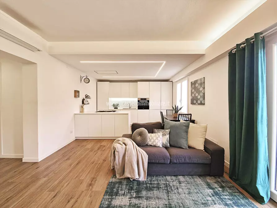 Immagine 4 di Appartamento in vendita  in Via Santa Caterina Da Siena, 21 a Sarteano