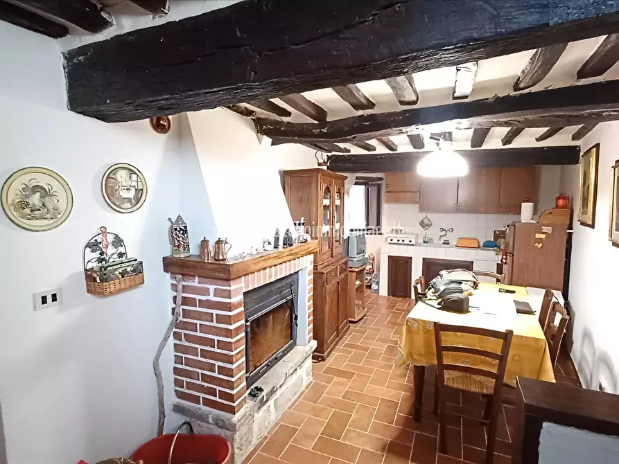 Immagine 2 di Appartamento in vendita  in Corso Garibaldi, 18 a Sarteano