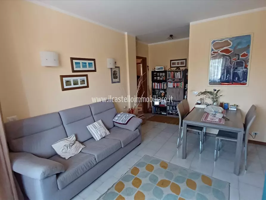 Immagine 10 di Appartamento in vendita  in piazza Dante, 6 a Chiusi
