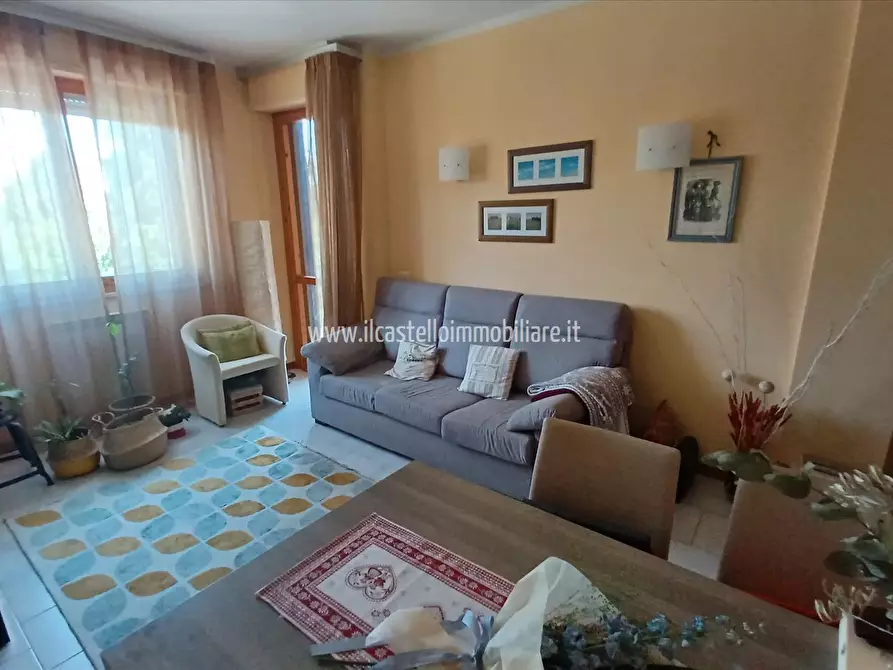 Immagine 5 di Appartamento in vendita  in piazza Dante, 6 a Chiusi