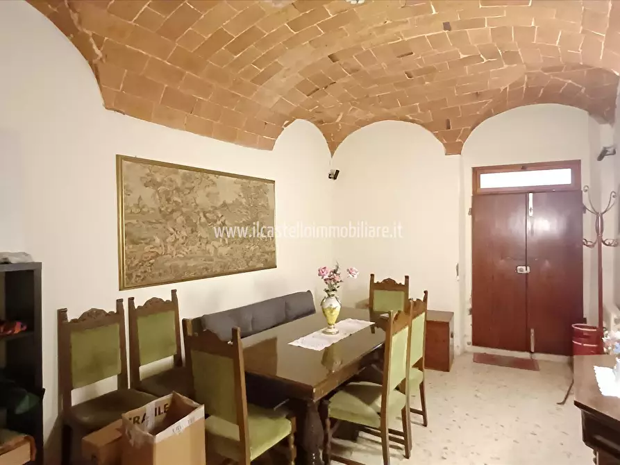 Immagine 5 di Appartamento in vendita  in via Della Collegiata, 2 a Sinalunga