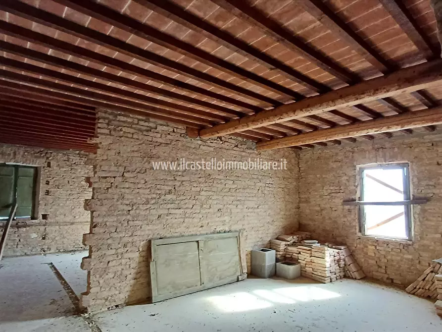 Immagine 6 di Rustico / casale in vendita  in Loc Rengone a Castiglione Del Lago