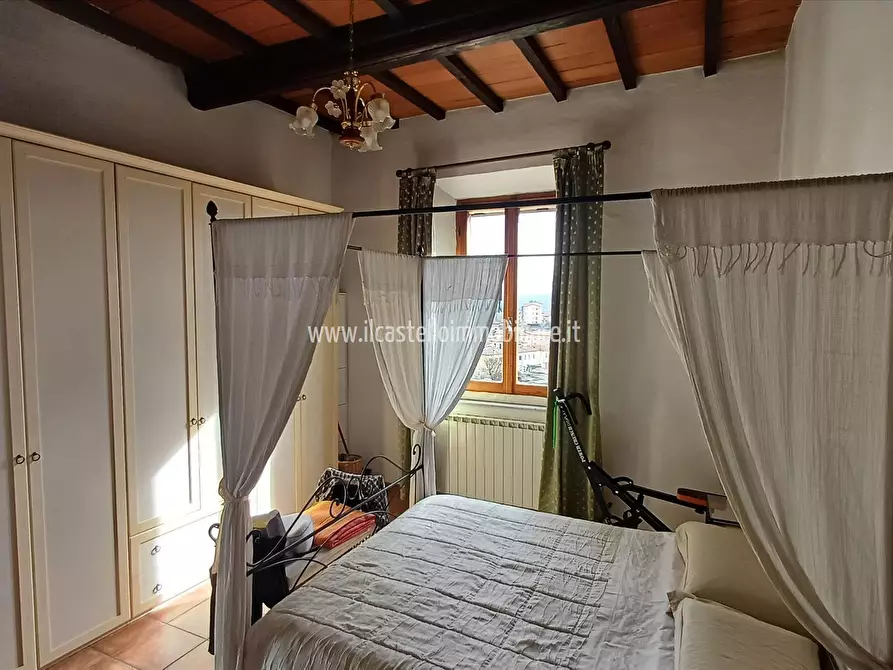 Immagine 10 di Appartamento in vendita  in piazza XX Settembre, 1 a Chiusi