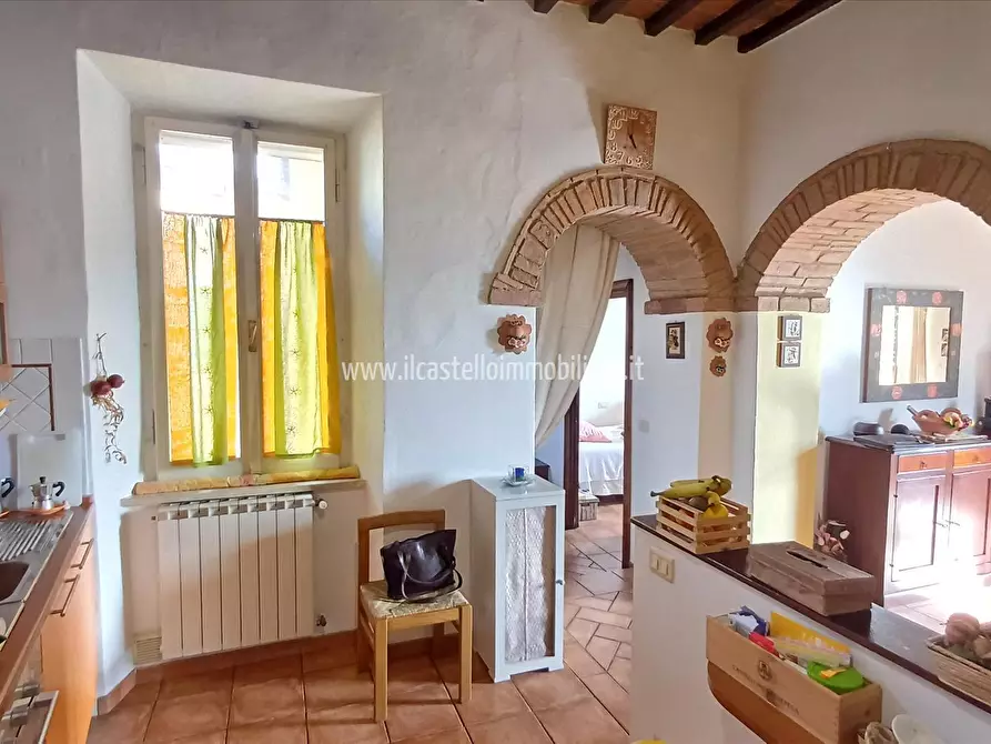 Immagine 6 di Appartamento in vendita  in piazza XX Settembre, 1 a Chiusi