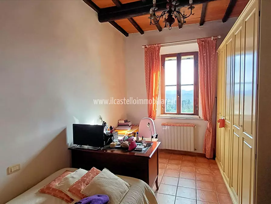 Immagine 9 di Appartamento in vendita  in piazza XX Settembre, 1 a Chiusi