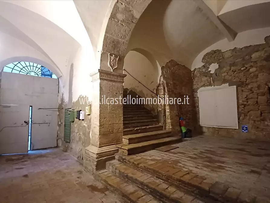 Immagine 2 di Cantina in vendita  a Sarteano