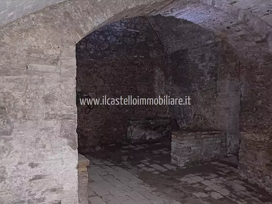 Immagine 6 di Cantina in vendita  a Sarteano