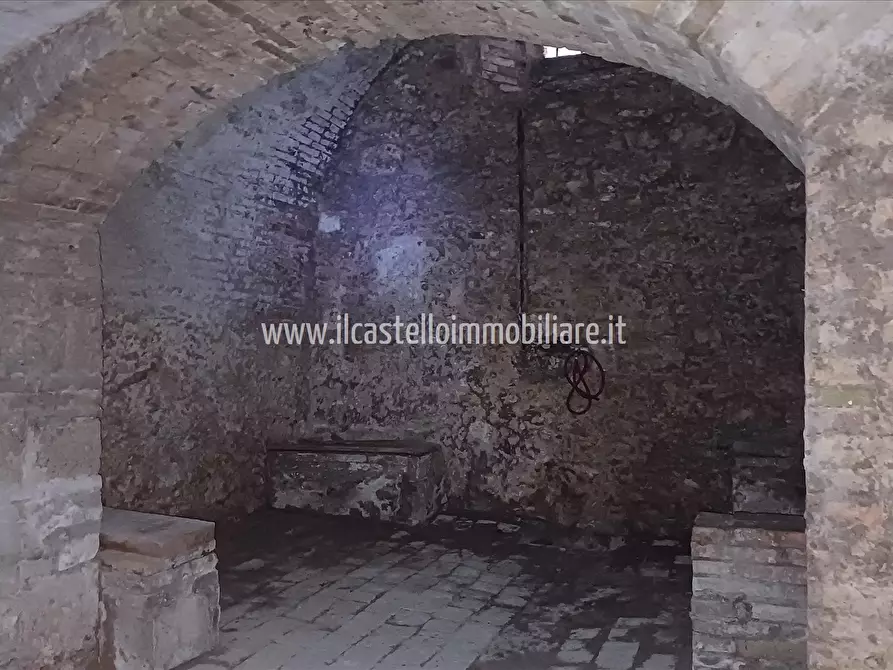Immagine 7 di Cantina in vendita  a Sarteano