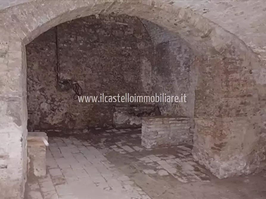Immagine 8 di Cantina in vendita  a Sarteano
