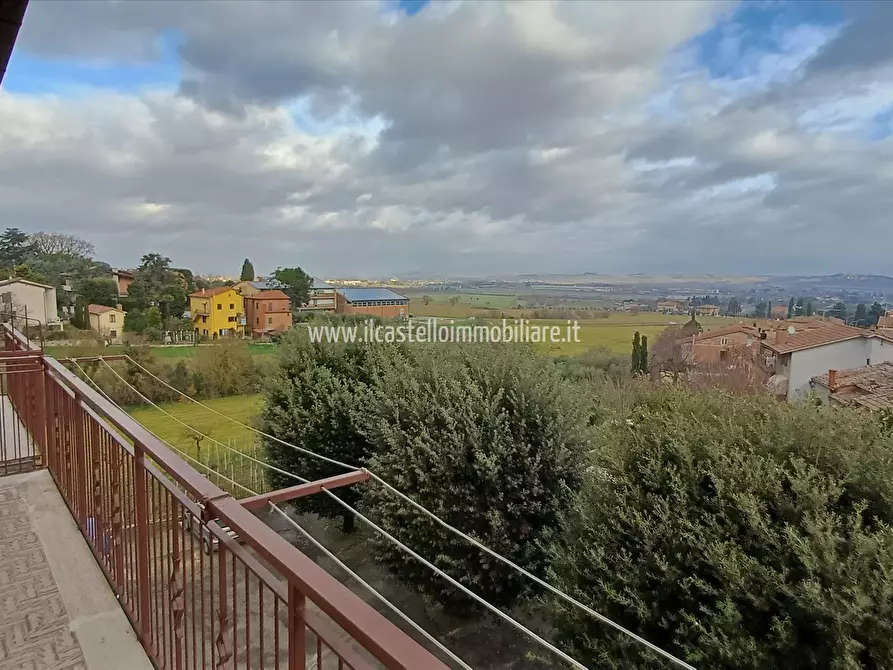 Immagine 10 di Appartamento in vendita  in via Dei Mori, 9 a Montepulciano