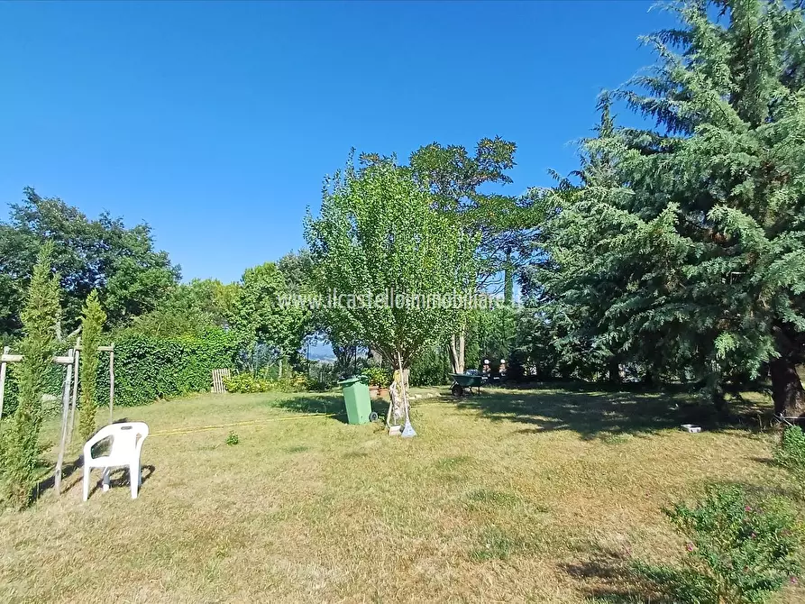 Immagine 3 di Appartamento in vendita  in via Della Resistenza, 2/a a Sarteano