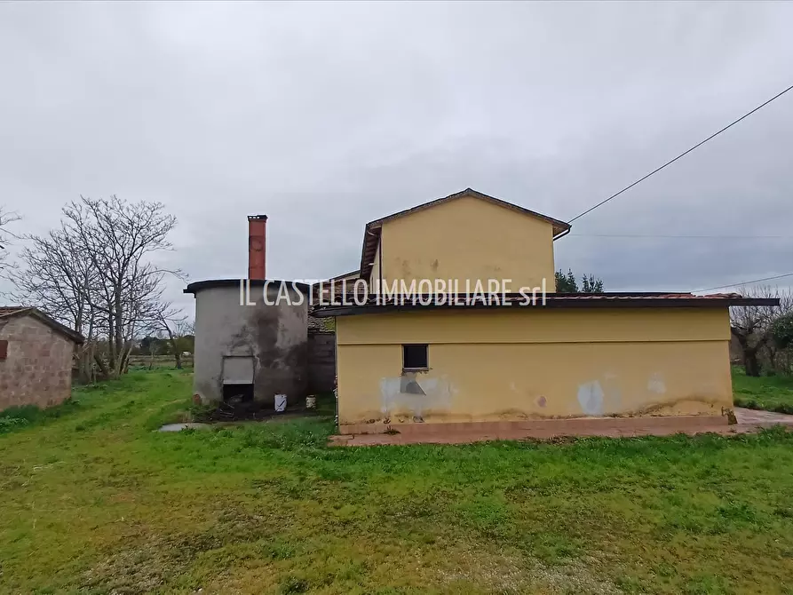 Immagine 9 di Rustico / casale in vendita  a Torrita Di Siena