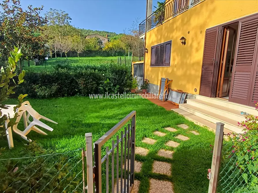 Immagine 2 di Appartamento in vendita  a Sarteano