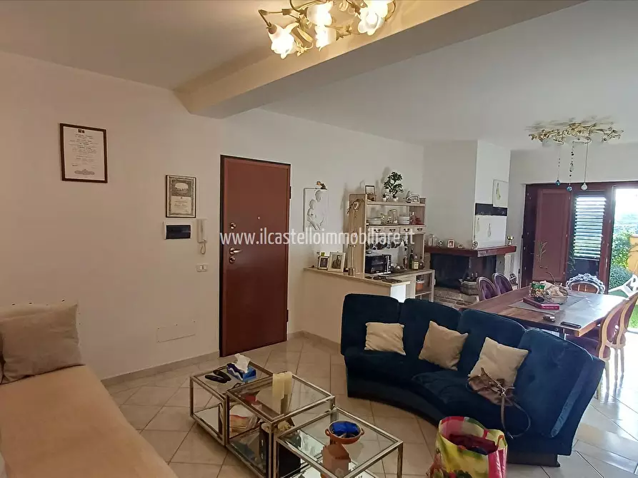 Immagine 3 di Appartamento in vendita  a Sarteano