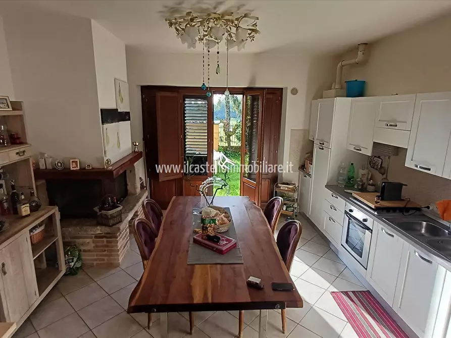 Immagine 6 di Appartamento in vendita  a Sarteano