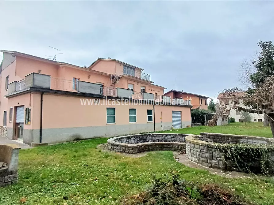 Immagine 2 di Villa in vendita  in viale Europa, 92 a Sarteano