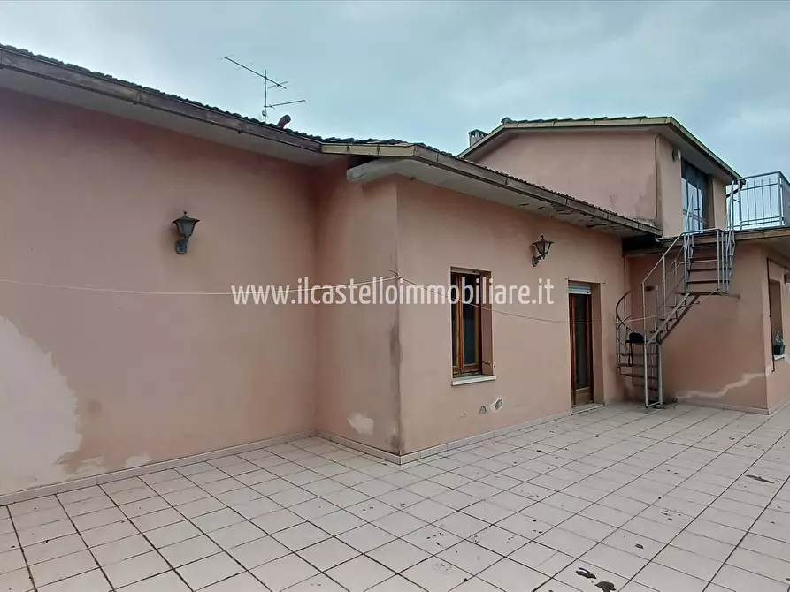 Immagine 5 di Villa in vendita  in viale Europa, 92 a Sarteano