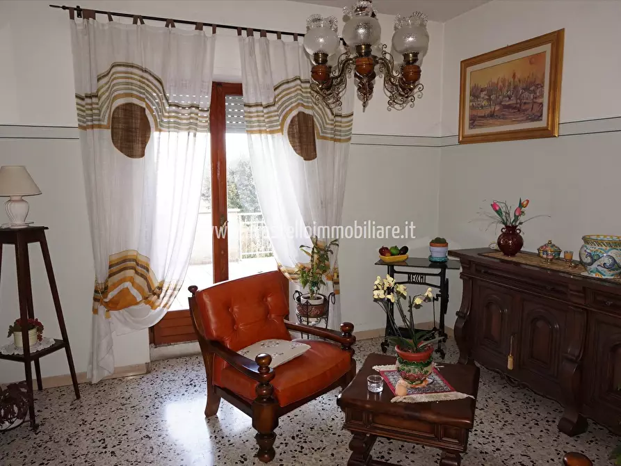 Immagine 9 di Villa in vendita  in viale Europa, 92 a Sarteano