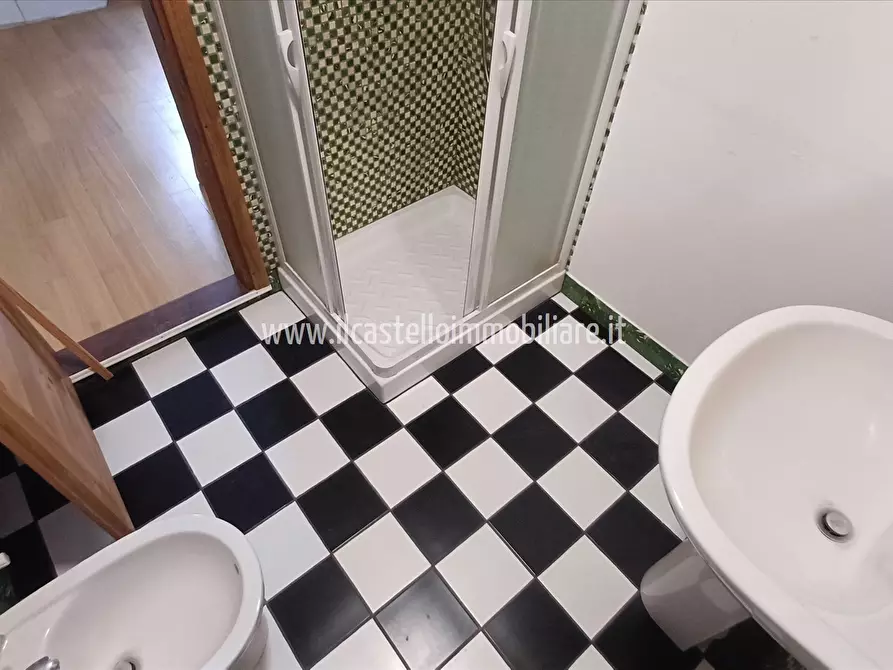 Immagine 9 di Appartamento in vendita  in viale Amiata, 8 a Sarteano