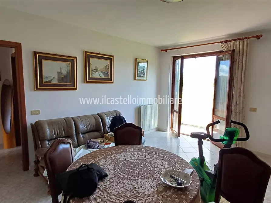 Immagine 4 di Appartamento in vendita  a Cetona