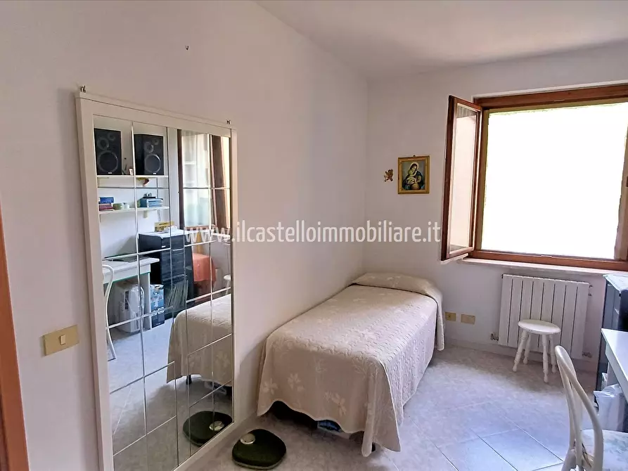 Immagine 7 di Appartamento in vendita  a Cetona