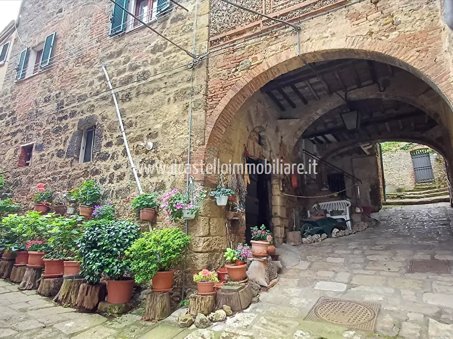 Immagine 1 di Terratetto in vendita  in via Roma, 41 a Cetona
