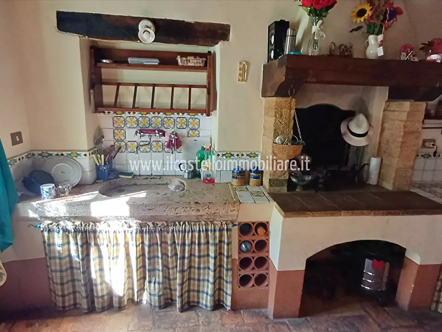 Immagine 2 di Appartamento in vendita  a Sarteano