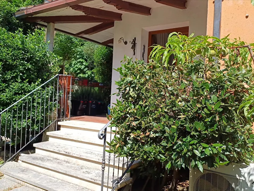 Immagine 2 di Terratetto in vendita  in piazza Lucchetti, 1 a Casole D'elsa