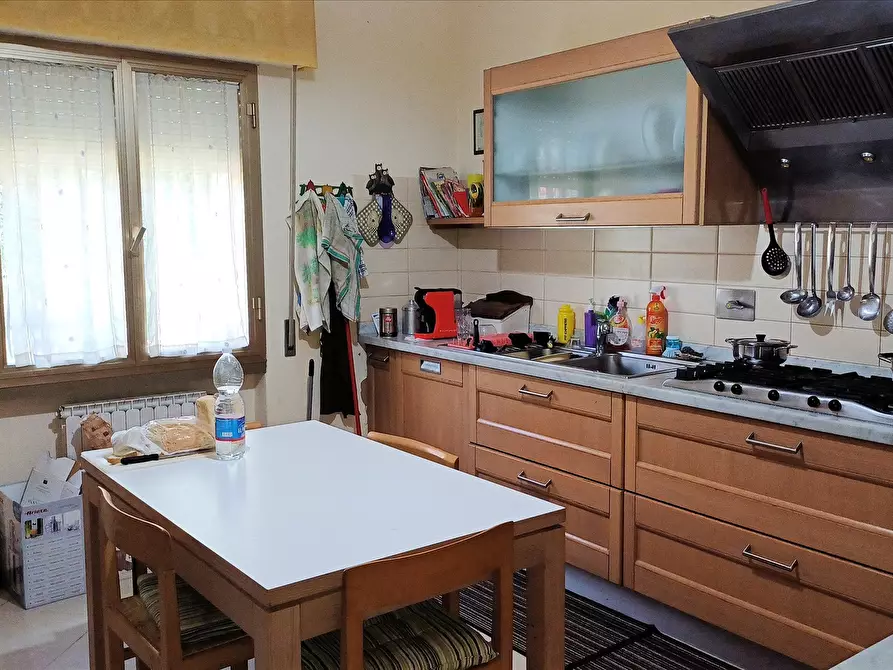 Immagine 5 di Terratetto in vendita  in piazza Lucchetti, 1 a Casole D'elsa