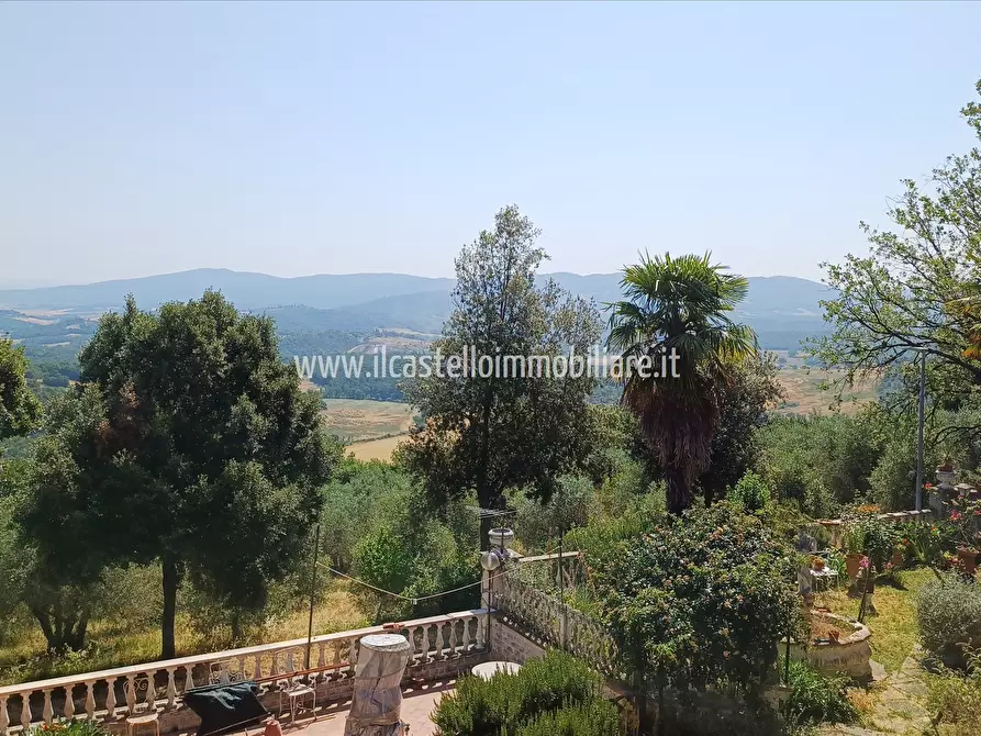 Immagine 9 di Terratetto in vendita  in piazza Lucchetti, 1 a Casole D'elsa