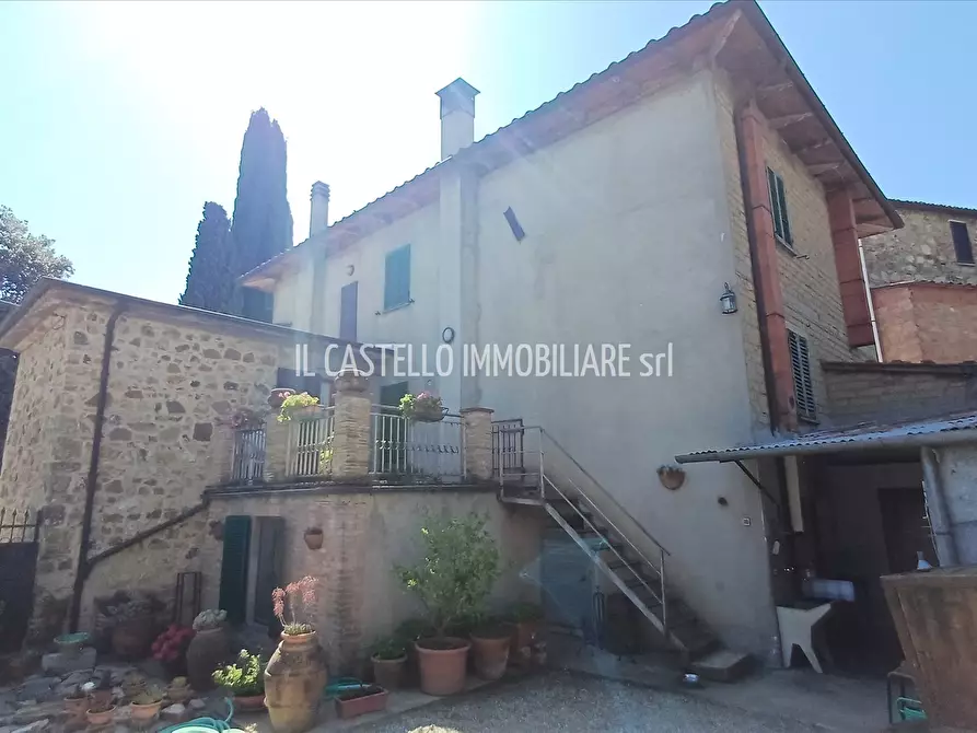 Immagine 3 di Villa in vendita  in via Camporsevoli, 13 a Cetona