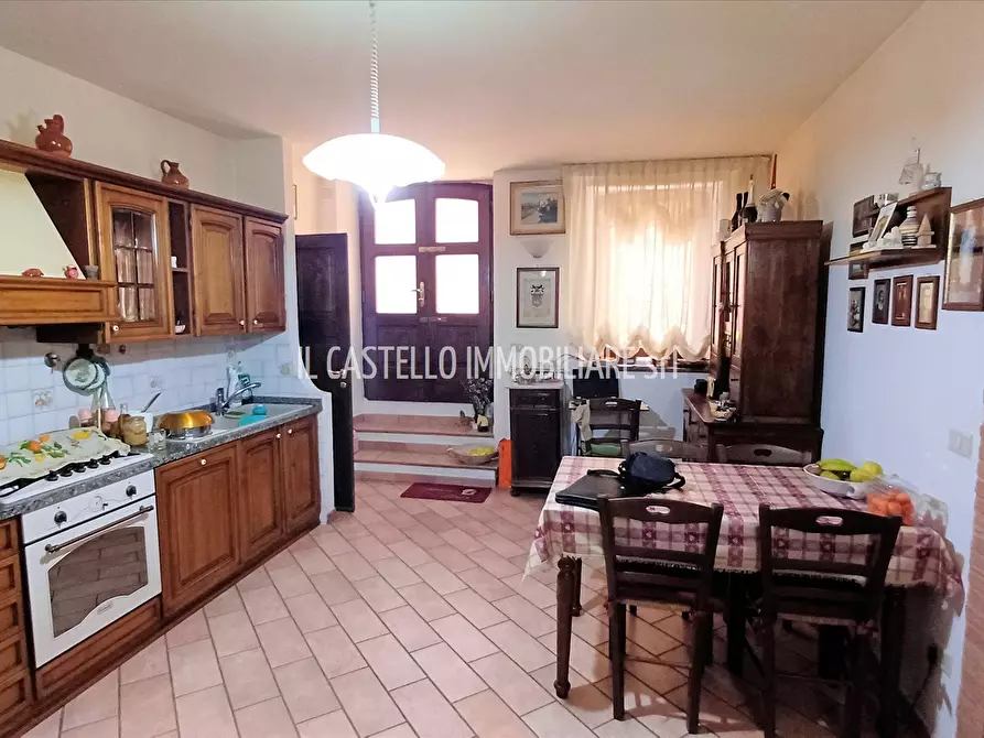 Immagine 5 di Villa in vendita  in via Camporsevoli, 13 a Cetona