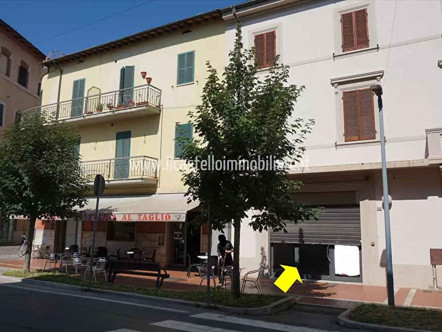 Immagine 6 di Locale commerciale in vendita  in via Michelangelo Buonarroti, 39 a Chiusi