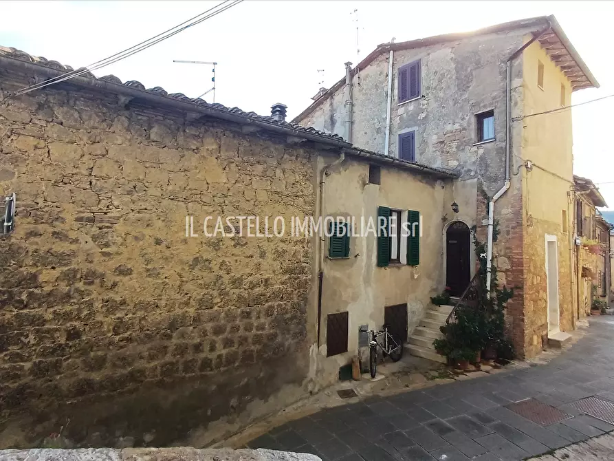 Immagine 1 di Appartamento in vendita  in via Della Pergola, 10 a Sarteano